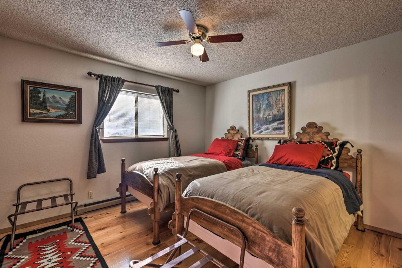 Downtown Red River Retreat With Mtn Views And Yard エクステリア 写真