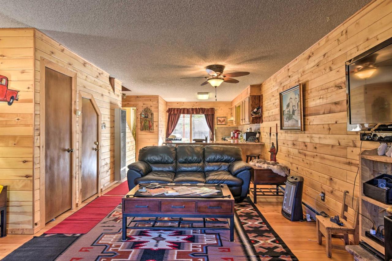 Downtown Red River Retreat With Mtn Views And Yard エクステリア 写真