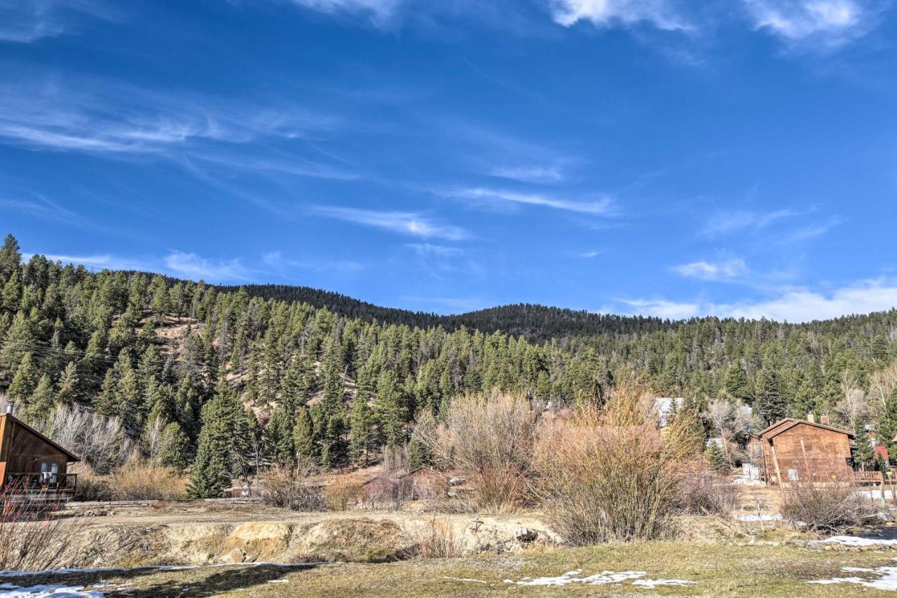 Downtown Red River Retreat With Mtn Views And Yard エクステリア 写真