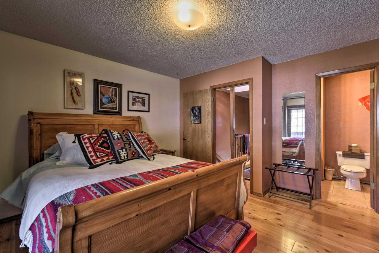 Downtown Red River Retreat With Mtn Views And Yard エクステリア 写真