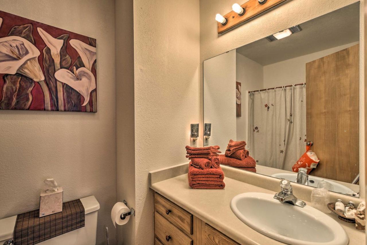Downtown Red River Retreat With Mtn Views And Yard エクステリア 写真