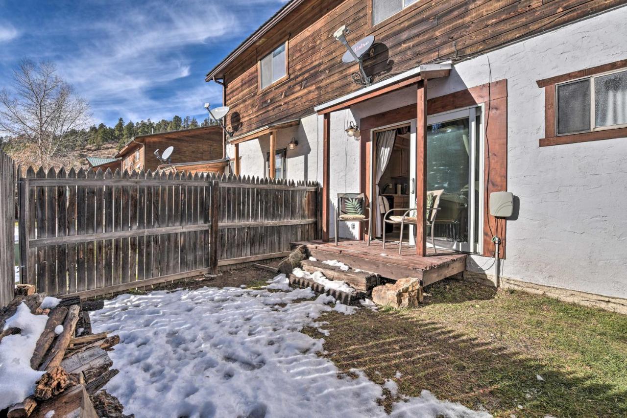 Downtown Red River Retreat With Mtn Views And Yard エクステリア 写真